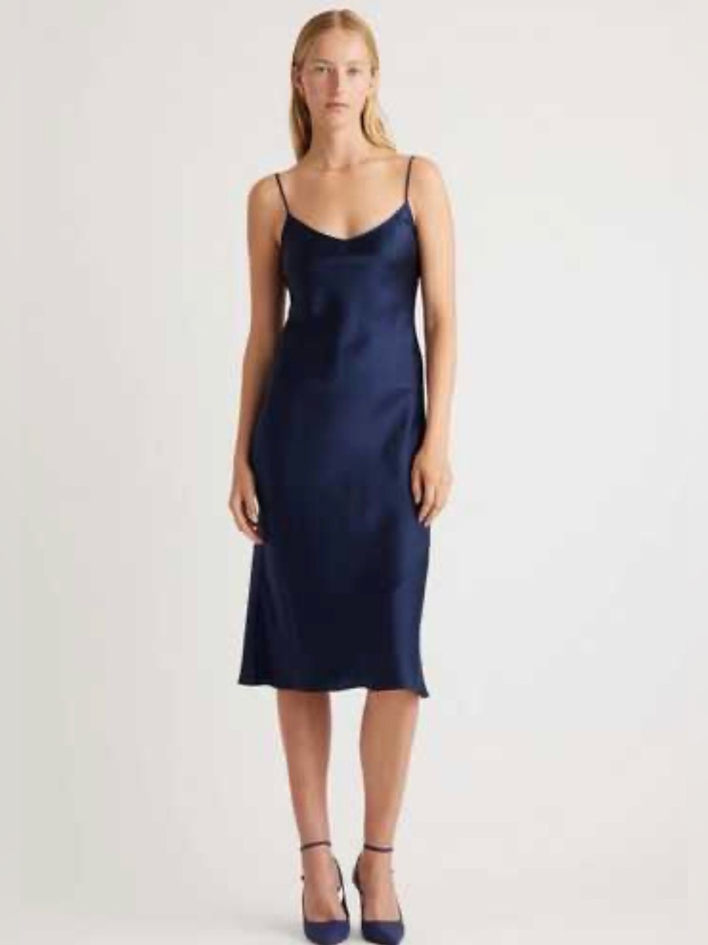 Wilfred Sz M Navy Satin Slip Dress with Subtle Sheen Adjustable Straps V Neck